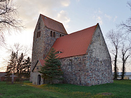 Außenseite von Dorfkirche Zernikow